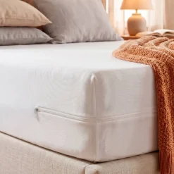 Coprimaterasso integrale anti-cimici del letto (180 cm) Ombeline Bianco