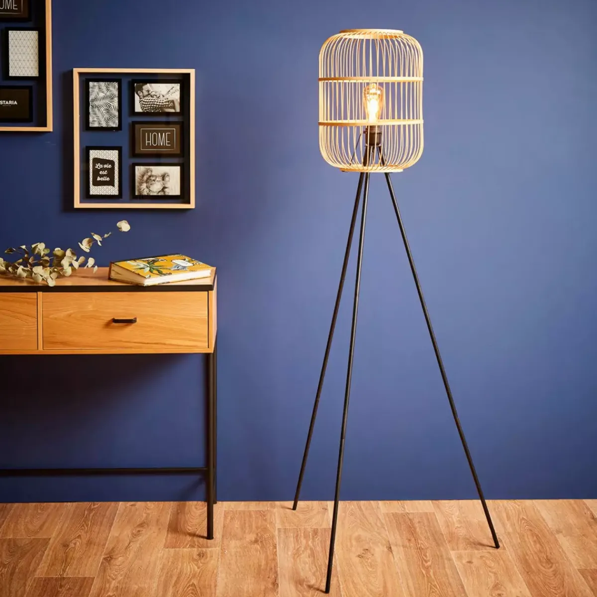 OSTARIA Piantane-Lampada da terra con treppiede bambù (H152 cm) Hanoi Beige