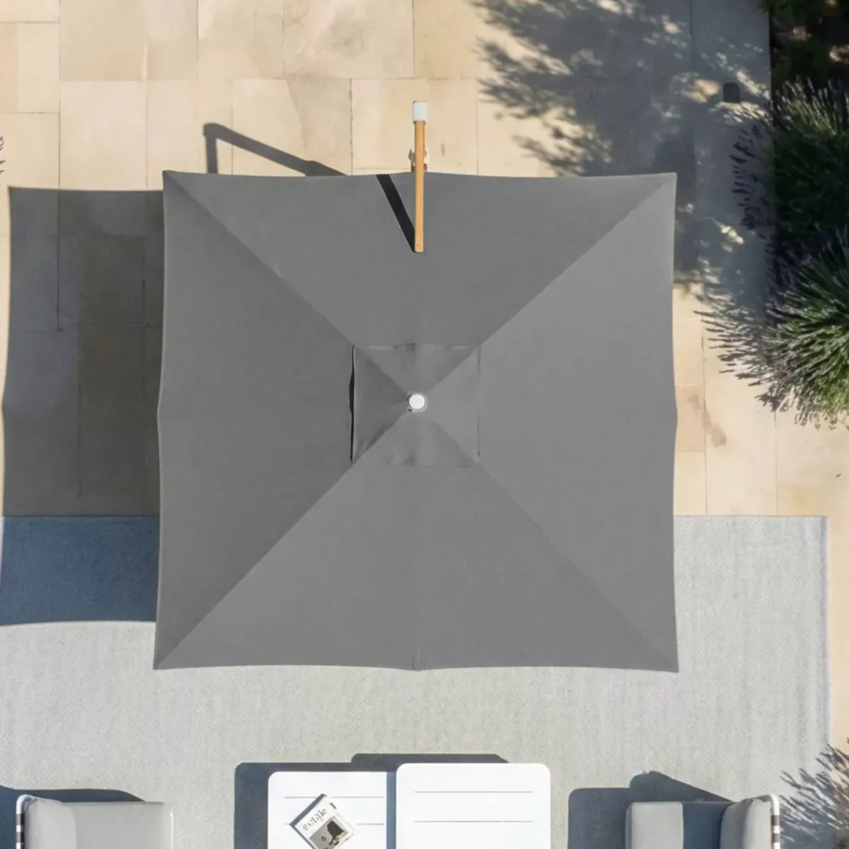 MOBELLIA Ombrelloni Da Giardino-Ombrellone decentrato quadrato in alluminio con base (3 x 3 m) Elyra effetto legno e Antracite