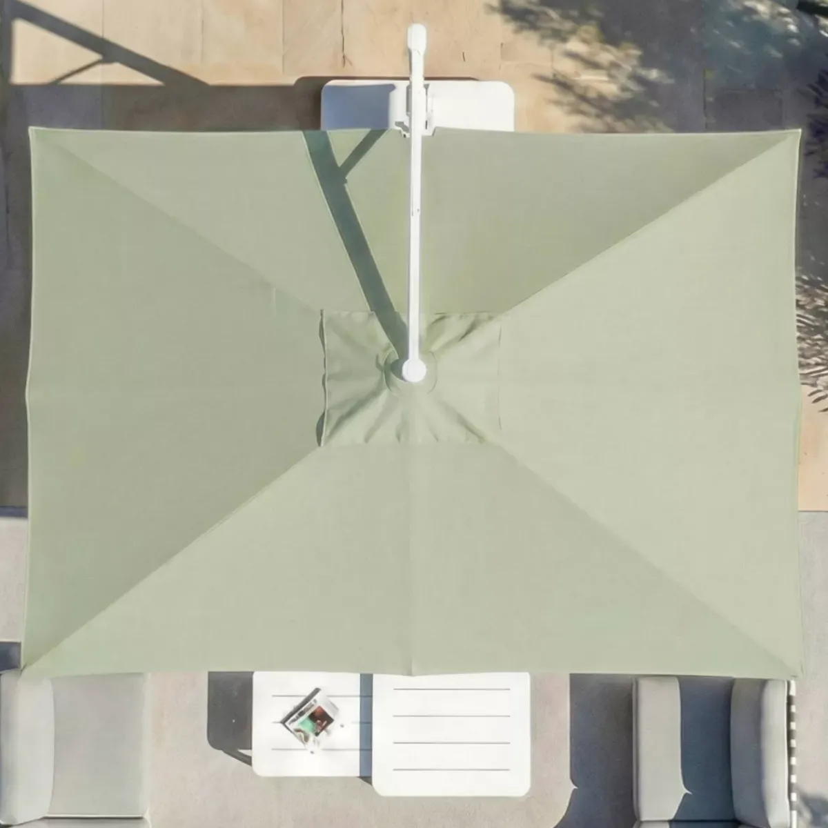 MOBELLIA Ombrelloni Da Giardino-Ombrellone decentrato rettangolare in alluminio con base (3 x 4 m) Elyra Bianco e Verde oliva