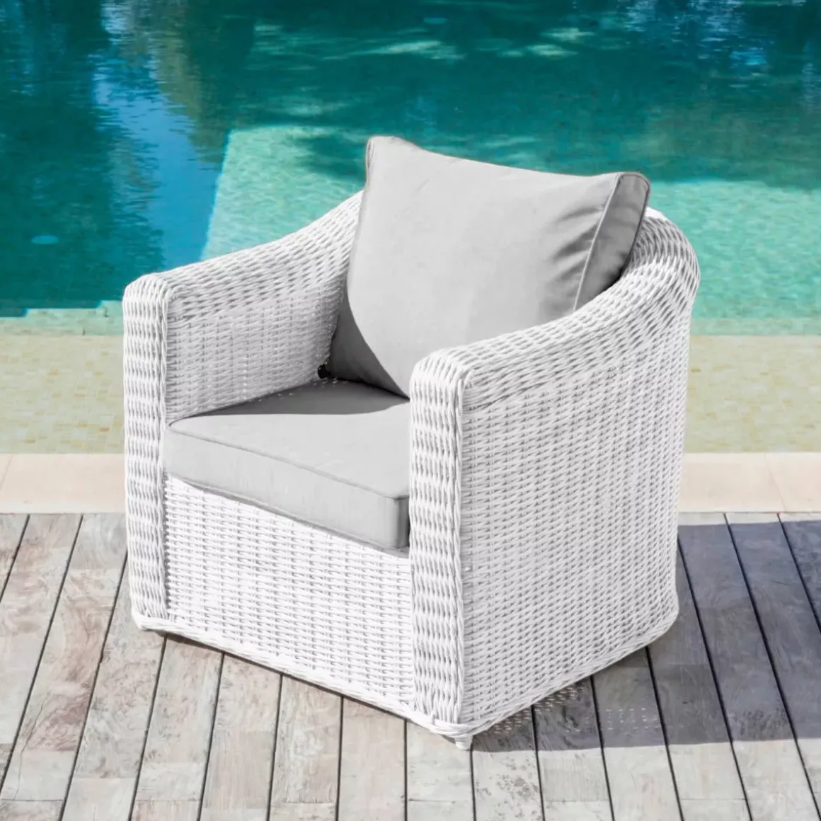 Salotto da giardino in resina intrecciata 5 posti 4 pezzi Calvi Bianco e grigio chiaro