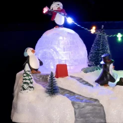 KAEMINGK Villaggio Di Natale Luminoso-Scena della vita illuminata Aera giochi dei pinguini a pile
