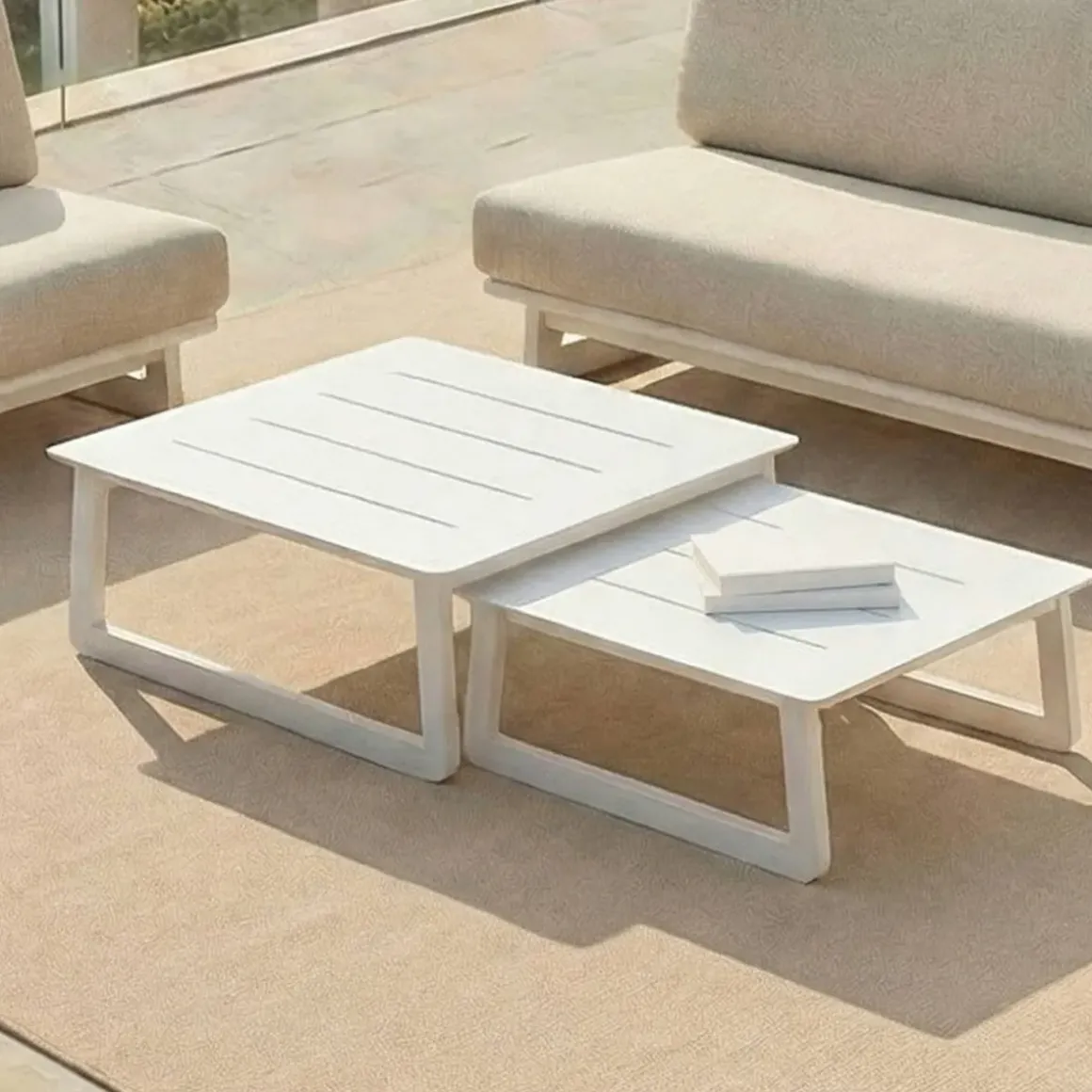 Set da giardino in alluminio 8 posti 6 pezzi Long Beach Bianco cenere e grigio chiaro