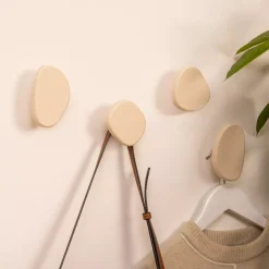 Atmosphera, cru017dateur d'intu017drieur Mensole-Set di 4 appendiabiti da parete in legno (H10 cm) Karen Avorio