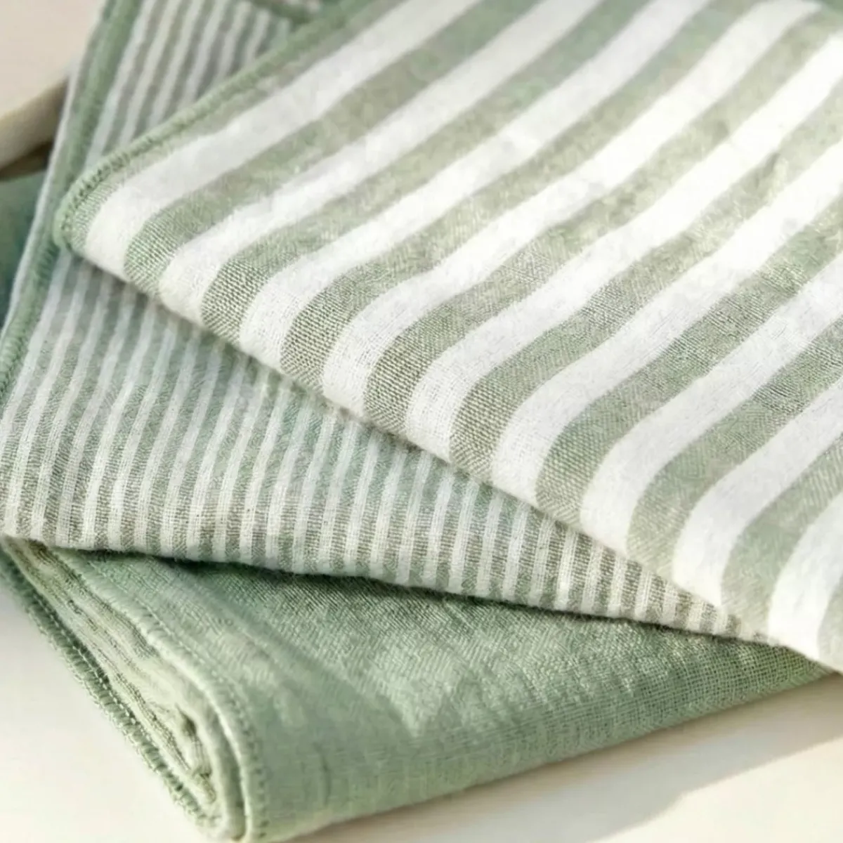 EMINZA Tovaglioli-Set di 3 tovaglioli in garza di cotone (40 x 40 cm) Gaïa a righe Verde eucalipto