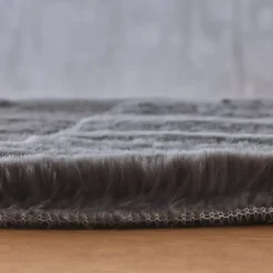 Tappeto rotondo in finta pelliccia (80 cm) Finn Grigio antracite