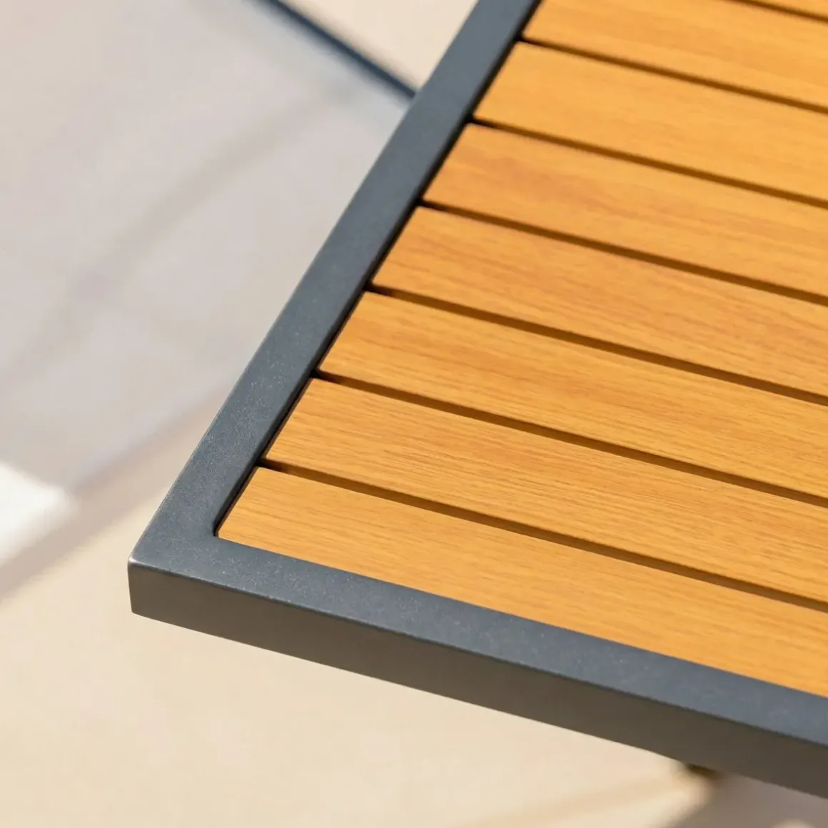 Tavolo da giardino allungabile 10 posti Alluminio effetto legno Murano (270 x 90 cm) Grigio antracite