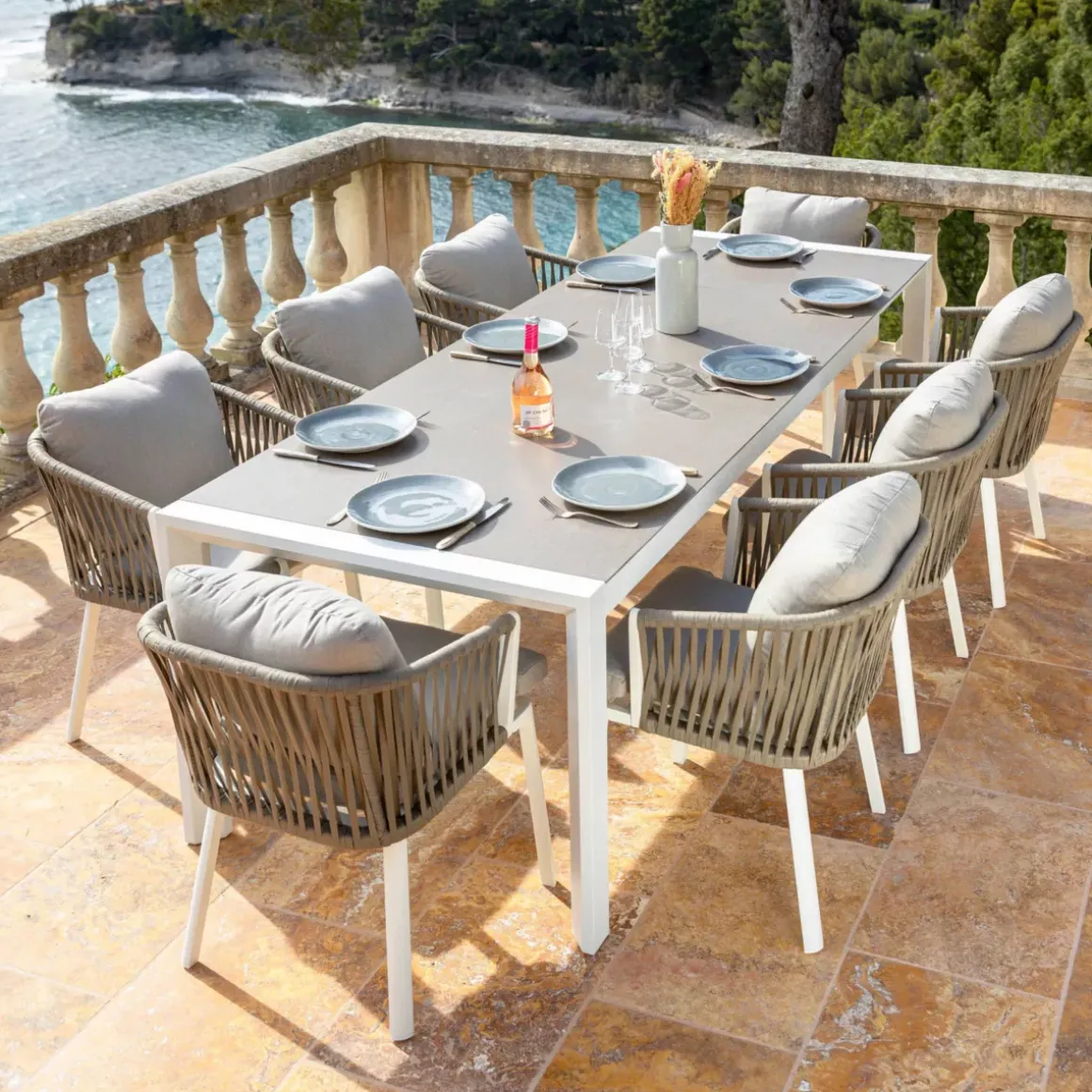 Tavolo da giardino estensibile in alluminio 10 posti (180/240 x 96 cm) Amalfi Bianco e tortora