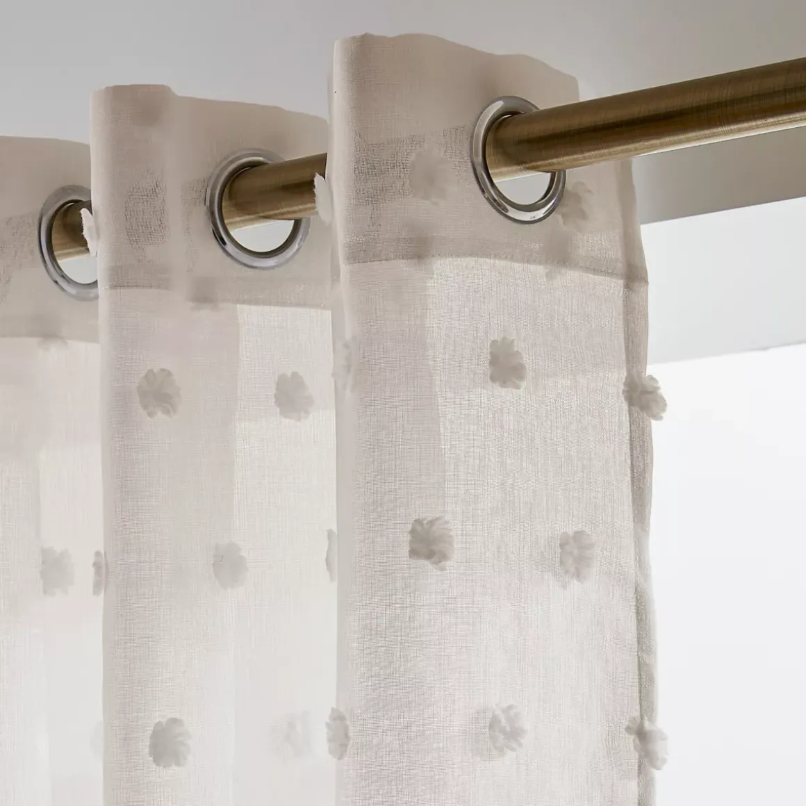 Tenda trasparente con occhielli pon pon (140 x 280 cm) Emie Beige