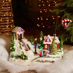 KAEMINGK Villaggio Di Natale Luminoso-Villaggio di Natale luminoso e animato (H31 cm) Avventure invernali